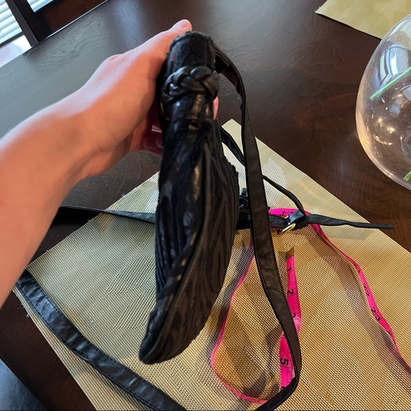 Braciano black crossbody purse with tassel - Picture 7 of 8